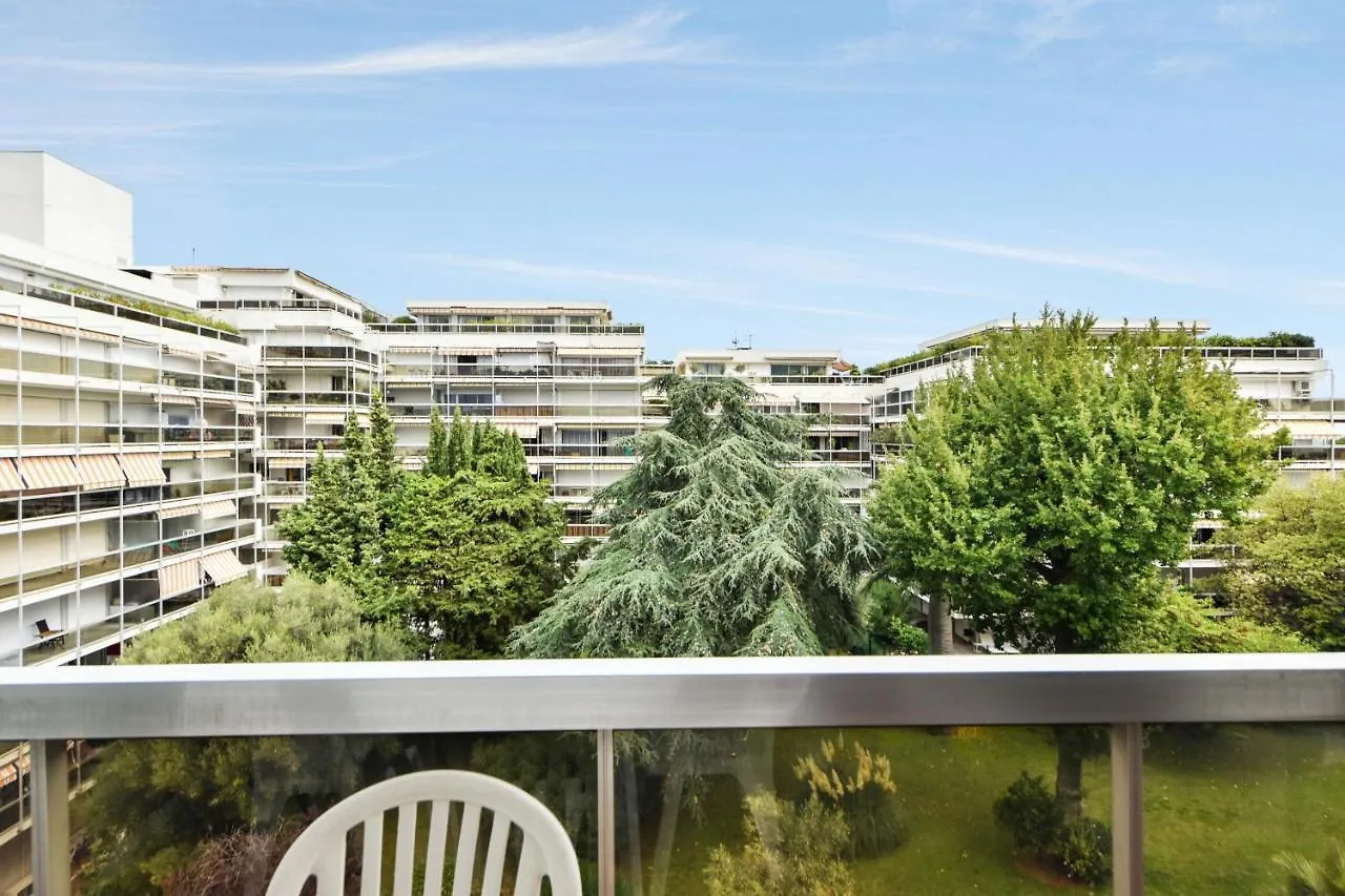 Hotel Residence Partenaire Le Tanit Juan-les-Pins France